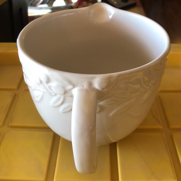 Olive Branch Stoneware Batter Bowl by Signature Housewares Inc.  6”t x 10”w - Picture 2 of 6